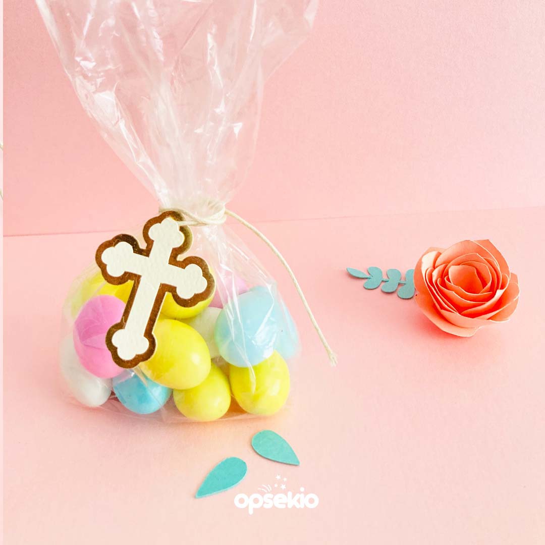 Etiquetas de primera comunión colgantes