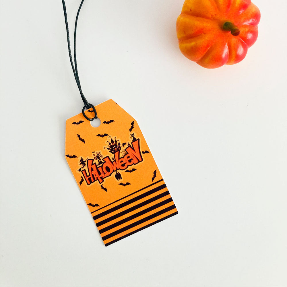 Etiquetas de Halloween colgantes